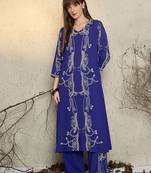 Women Printed Regular Beads and Stones Kurta with Trousers