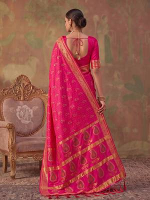 Pink soft silk blend printed work saree with blouse 3