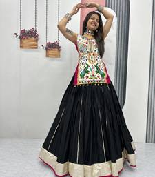 Women Black Traditional Gujarati Gamthi Embroidered Chaniya Choli Set