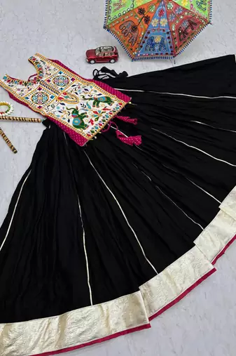 Women Black Traditional Gujarati Gamthi Embroidered Chaniya Choli Set