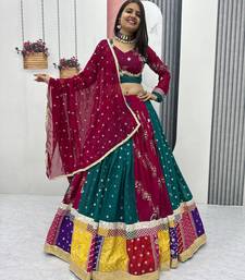 Women's Multicolor Navratri Chaniya Choli Set with Embroidered Patchwork Lehenga & Magenta Dupatta