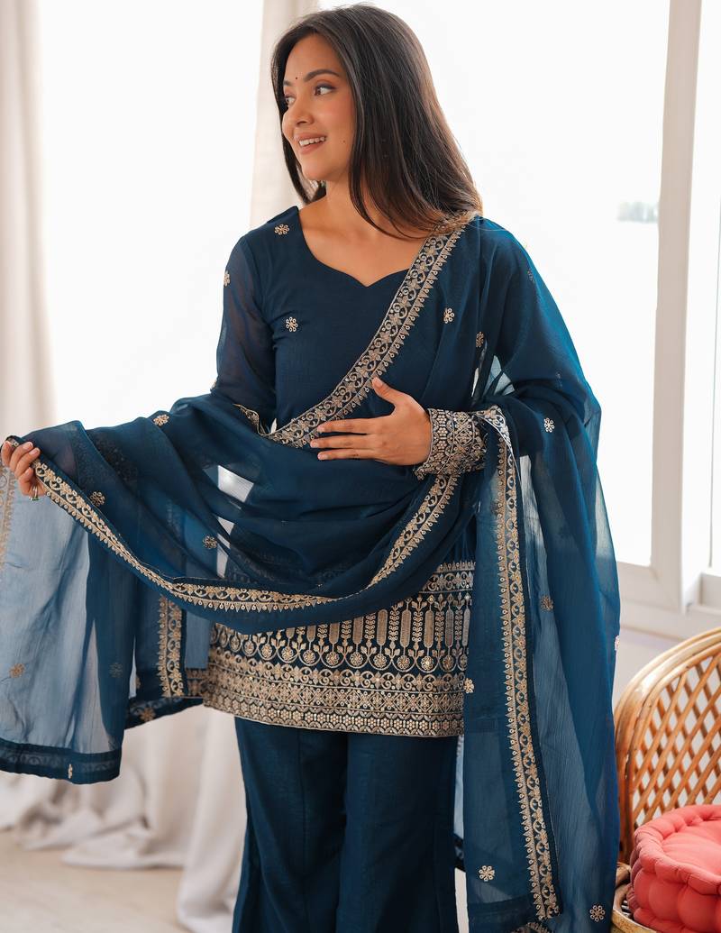 Women ethnic embroidered regular kurta with sharara & with dupatta