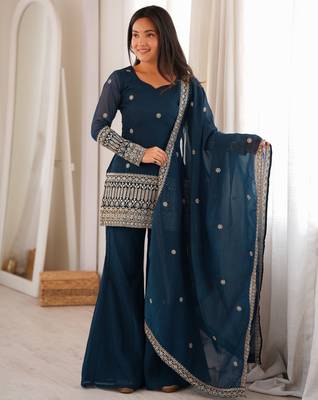 Women ethnic embroidered regular kurta with sharara & with dupatta 4