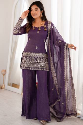 Women ethnic embroidered regular kurta with dupatta