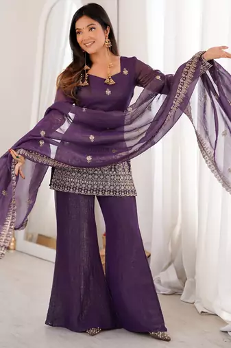 Women ethnic embroidered regular kurta with dupatta