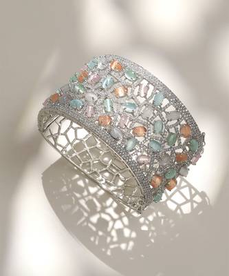 Multicolor diamond cut bracelet 1