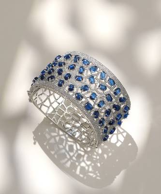 Royal blue stones diamond cut bracelet 1