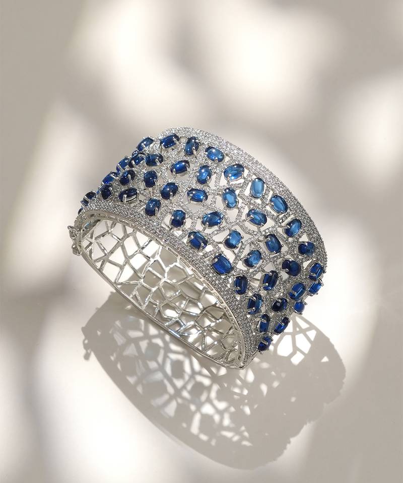 Royal blue stones diamond cut bracelet