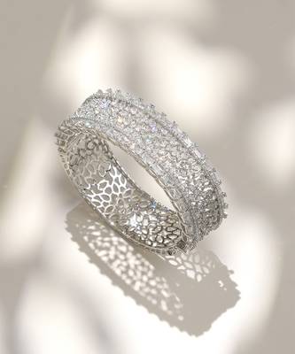 White diamond cut zircon bracelet 1