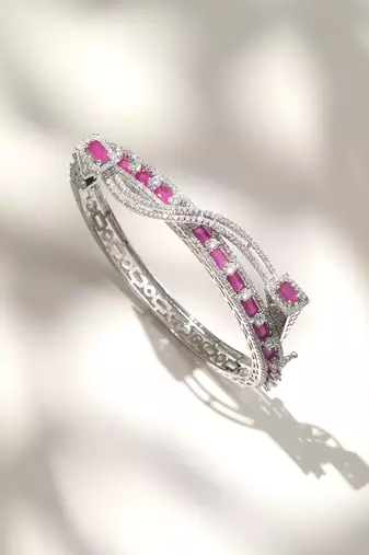 Pink stones diamond cut bracelet