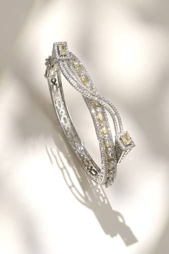 Citrine yellow stone diamond cut bracelet