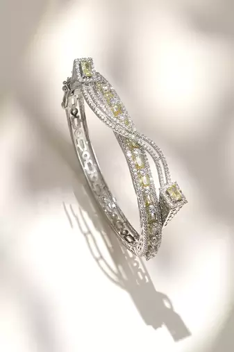 Citrine yellow stone diamond cut bracelet