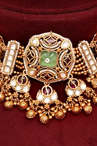 Gold plated mint green stone choker necklace set