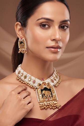 Gold plated elephant pendant choker necklace set