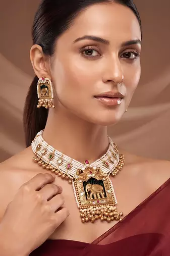 Gold plated elephant pendant choker necklace set