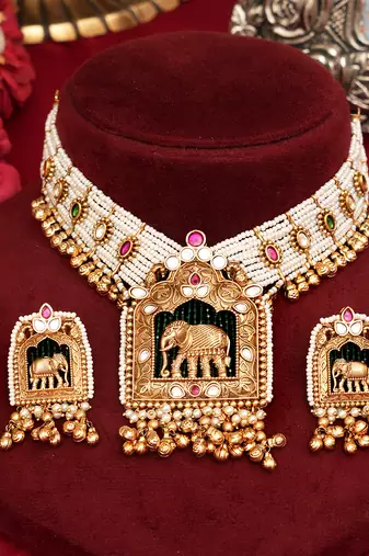 Gold plated elephant pendant choker necklace set