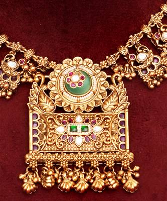 Gold plated green stones royal choker necklace set 4