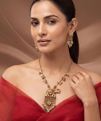 Gold plated royal elephant pendant necklace set 1