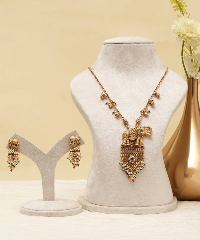 Gold plated royal elephant pendant necklace set