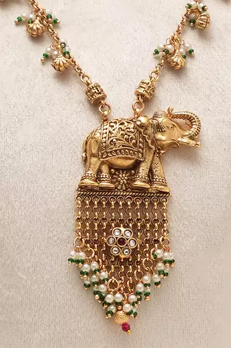 Gold plated royal elephant pendant necklace set