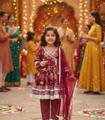 Girls maroon floral kurta set