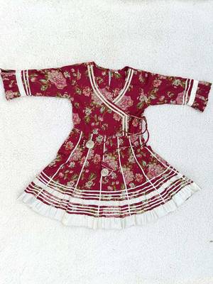Girls maroon floral kurta set 5