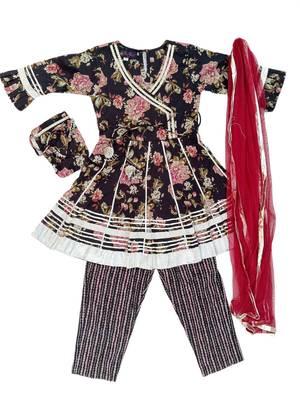 Black floral kurta flare set 5