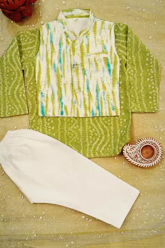 Green bandhej kurta set
