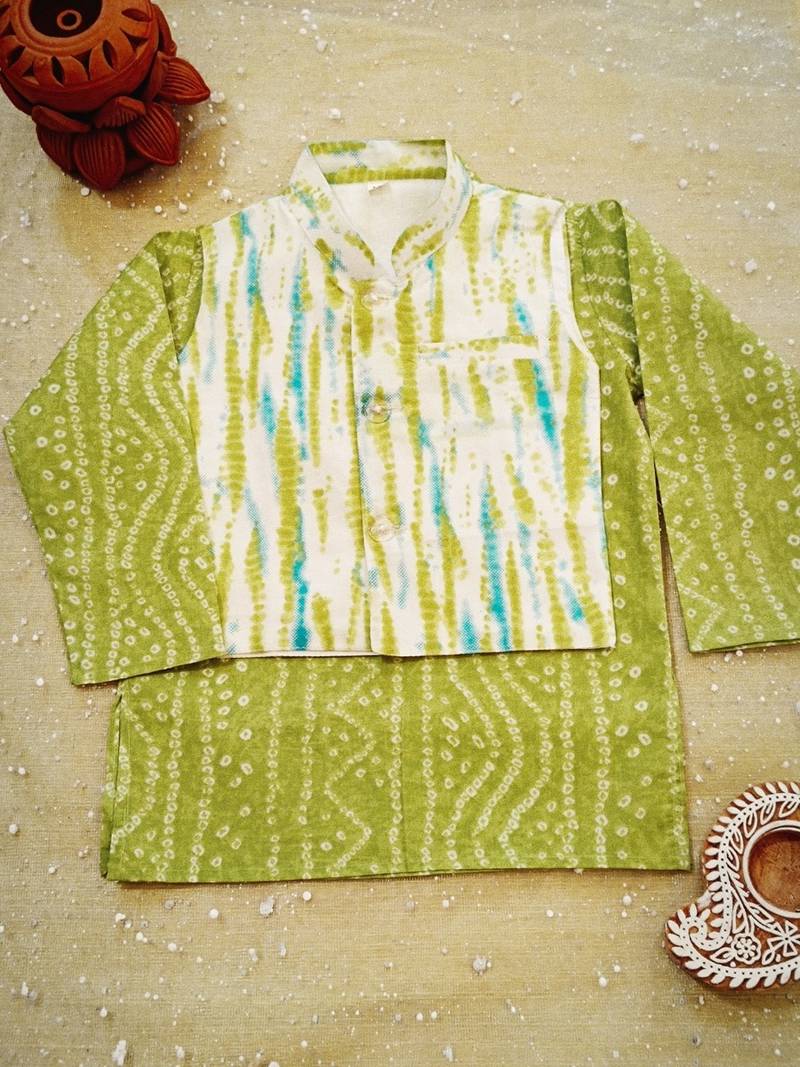 Green bandhej kurta set