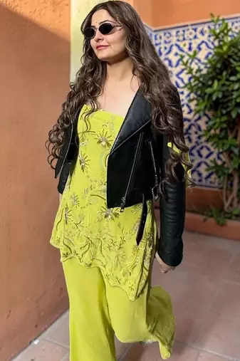 Women Ethnic Motifs Embroidered Regular Sequinned Kurti with Palazzos & With Dupatta