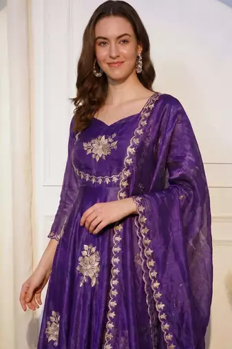 Women Floral Embroidered Empire Thread Work Kurta with Palazzos & With Dupatta