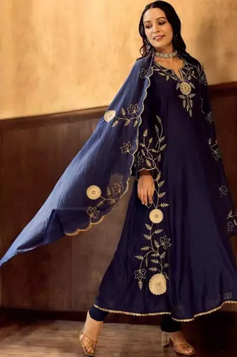 Women Ethnic Motifs Embroidered Regular Thread Work Chanderi Silk Kurta with Pyjamas & With Dupatta