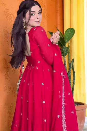 Women Ethnic Motifs Embroidered Empire Thread Work Kurta with Trousers & With Dupatta