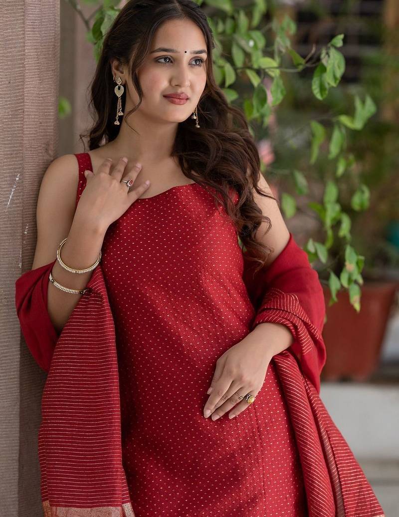 Women Ethnic Motifs Printed Regular Kurta with Trousers & With Dupatta