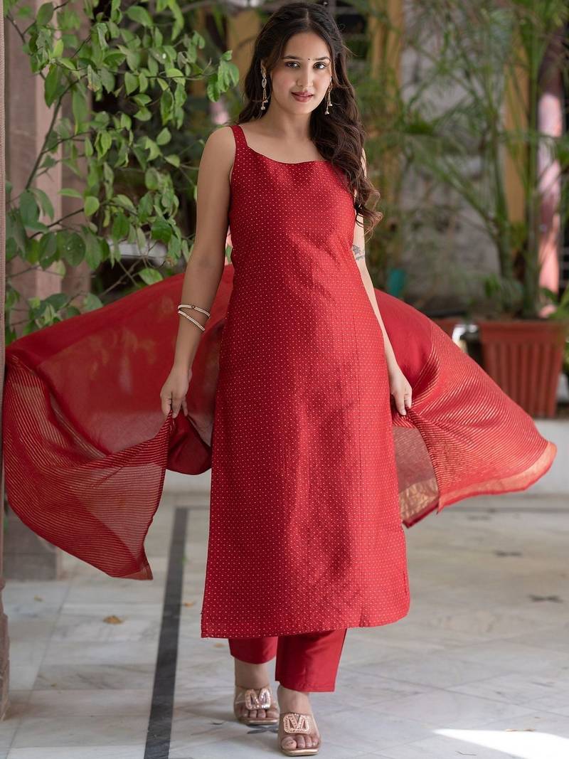 Women Ethnic Motifs Printed Regular Kurta with Trousers & With Dupatta