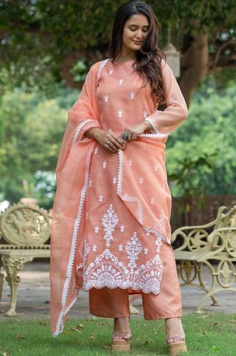 Women Ethnic Motifs Embroidered Regular Thread Work Kurta with Palazzos & With Dupatta