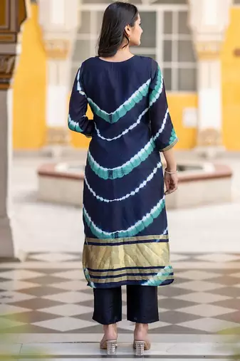 Leheriya Dyed V-Neck Pure Silk Straight Kurta With Trousers & Dupatta