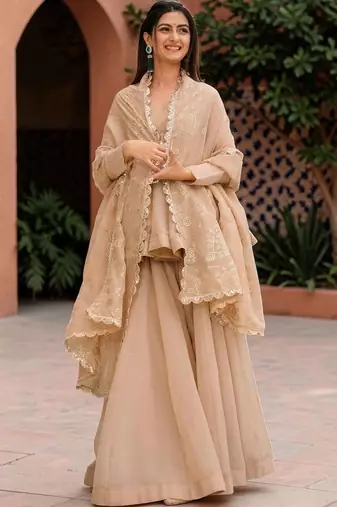 Women Ethnic Motifs Printed Empire Kurta with Sharara & With Dupatta