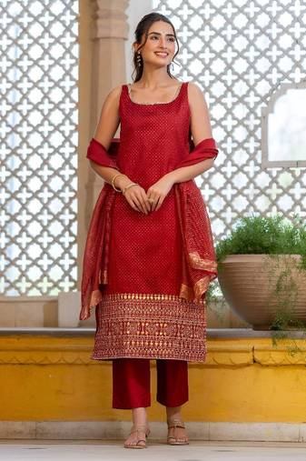 Women Ethnic Motifs Embroidered Square Neck Straight Kurta with Trousers & Dupatta