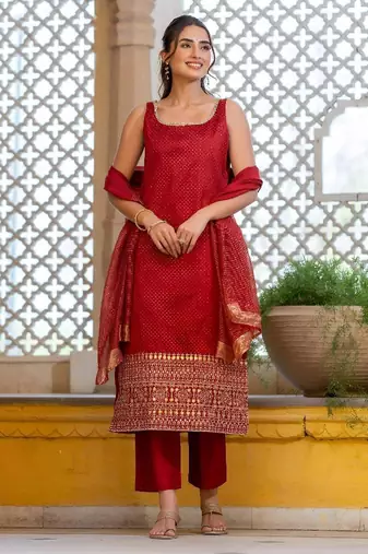 Women Ethnic Motifs Embroidered Square Neck Straight Kurta with Trousers & Dupatta