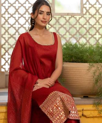 Women Ethnic Motifs Embroidered Square Neck Straight Kurta with Trousers & Dupatta 2