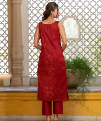 Women Ethnic Motifs Embroidered Square Neck Straight Kurta with Trousers & Dupatta 4