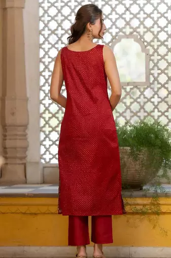 Women Ethnic Motifs Embroidered Square Neck Straight Kurta with Trousers & Dupatta