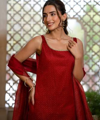 Women Ethnic Motifs Embroidered Square Neck Straight Kurta with Trousers & Dupatta 6