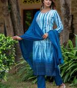 Women Dyed Regular Pure Cotton Kurta with Trousers & With Dupatta