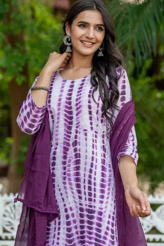 Women Dyed Regular Pure Cotton Kurta with Trousers & With Dupatta