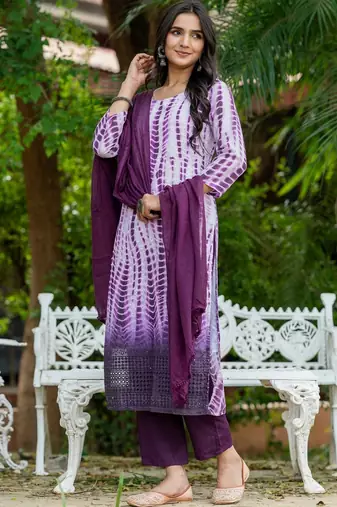 Women Dyed Regular Pure Cotton Kurta with Trousers & With Dupatta