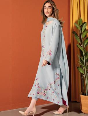 Embroidered Round Neck Thread Work Chanderi Silk Kurta With Trousers & Dupatta 6