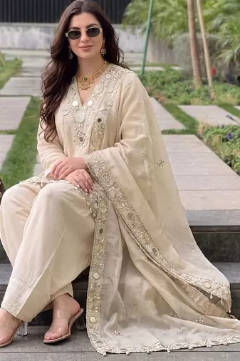 Women Ethnic Motifs Embroidered Regular Mirror Work Pure Silk Kurta with Patiala & With Dupatta