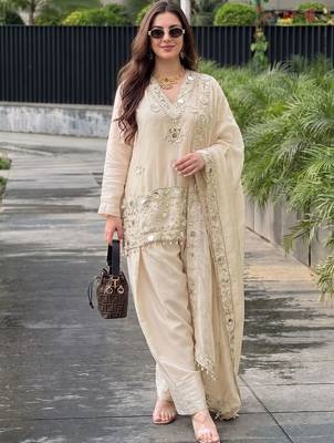 Women Ethnic Motifs Embroidered Regular Mirror Work Pure Silk Kurta with Patiala & With Dupatta 7